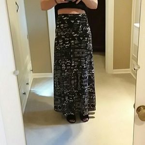 Mossimo maxi skirt. Black size S/P